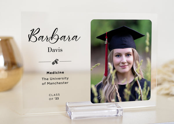 Celebrate your graduate&#39;s accomplishments with a thoughtful and personalized graduation gift. Our customizable graduation plaques make the perfect keepsake to commemorate this special milestone in their life.