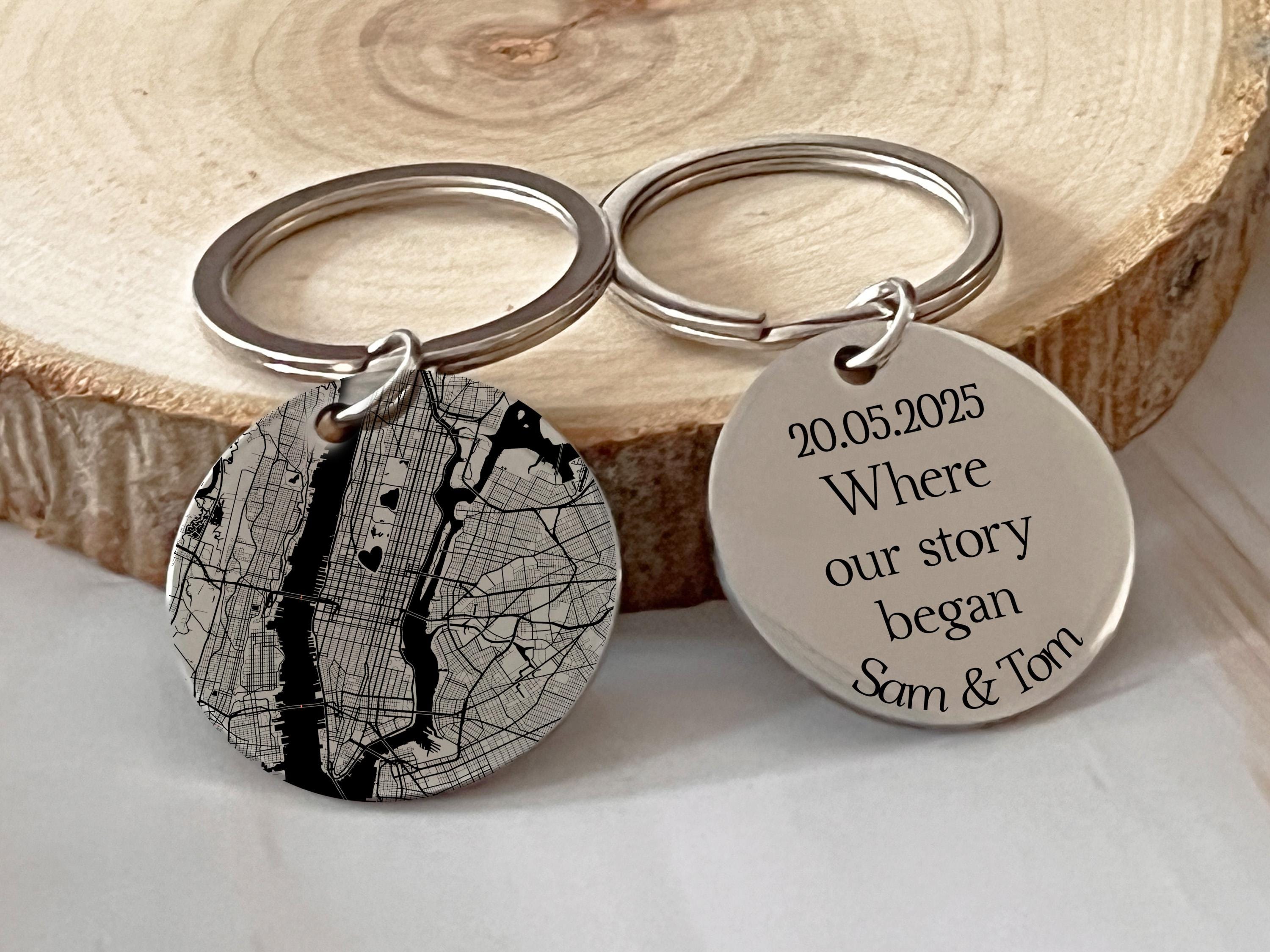 Couples map keyring with “Where our story began” and special date